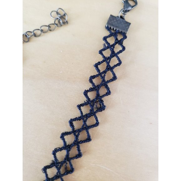 Tattoo‎ Choker - Picture 3 of 3